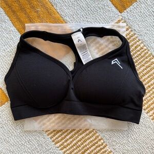 Effortless Seamless Black Sports Bra (NEW)